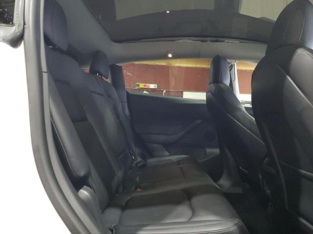 2021 TESLA MODEL Y 5YJYGAEE2MF191257