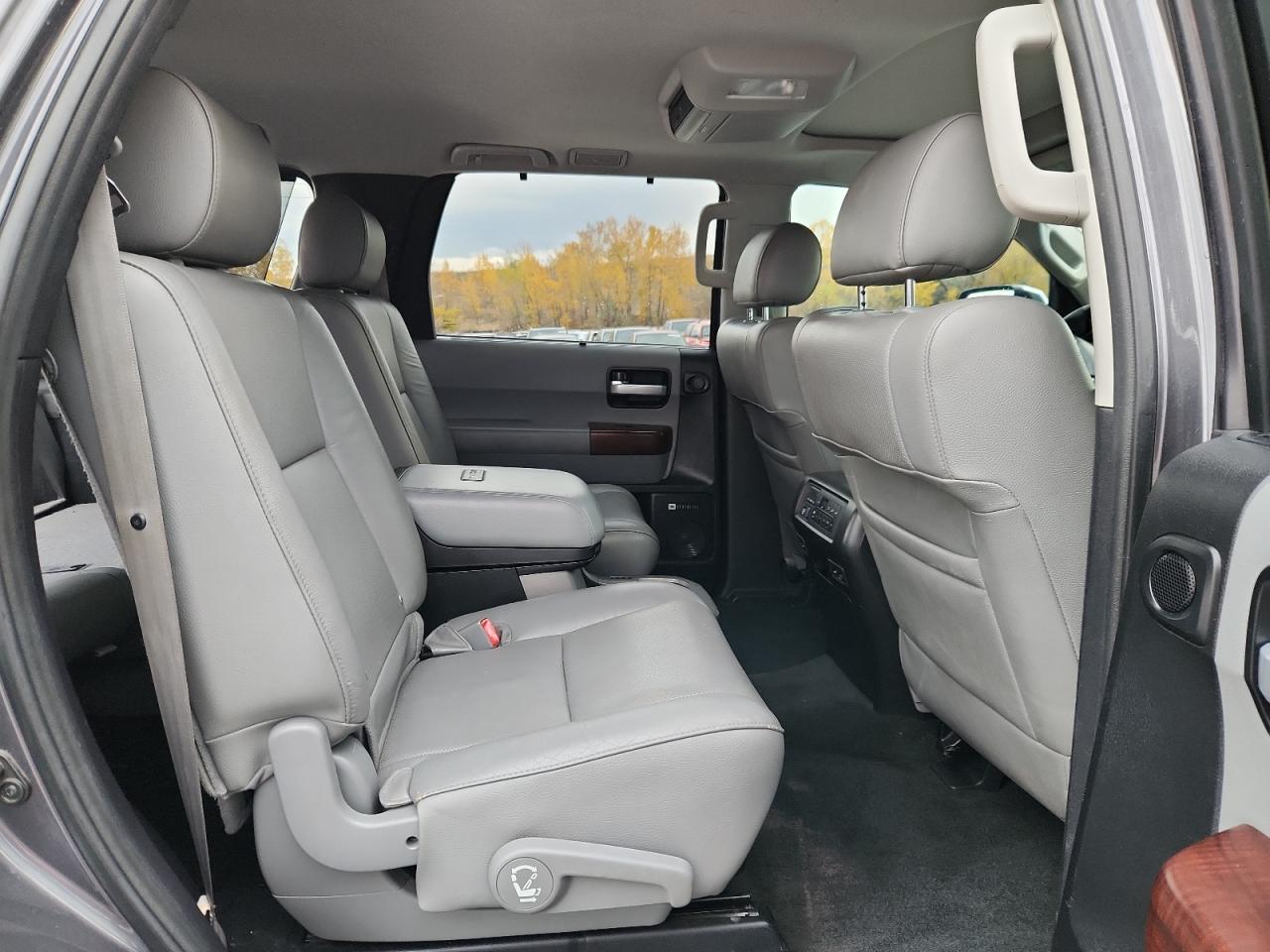 TOYOTA SEQUOIA PLATINUM