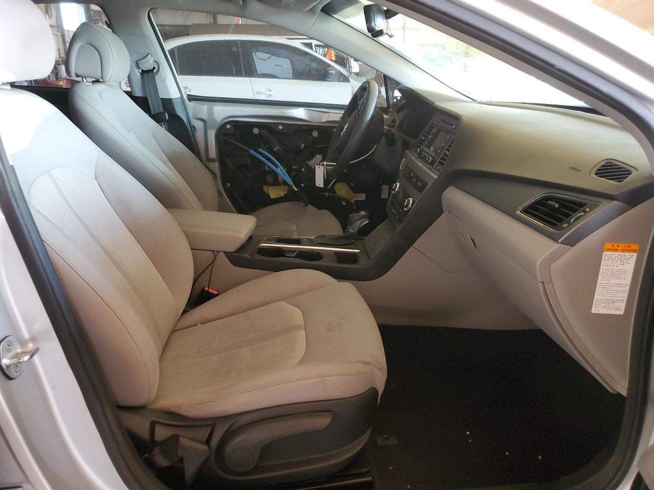 HYUNDAI SONATA HYBRID