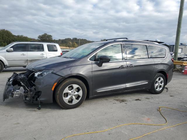 Global Auto Auctions: 2017 CHRYSLER PACIFICA T