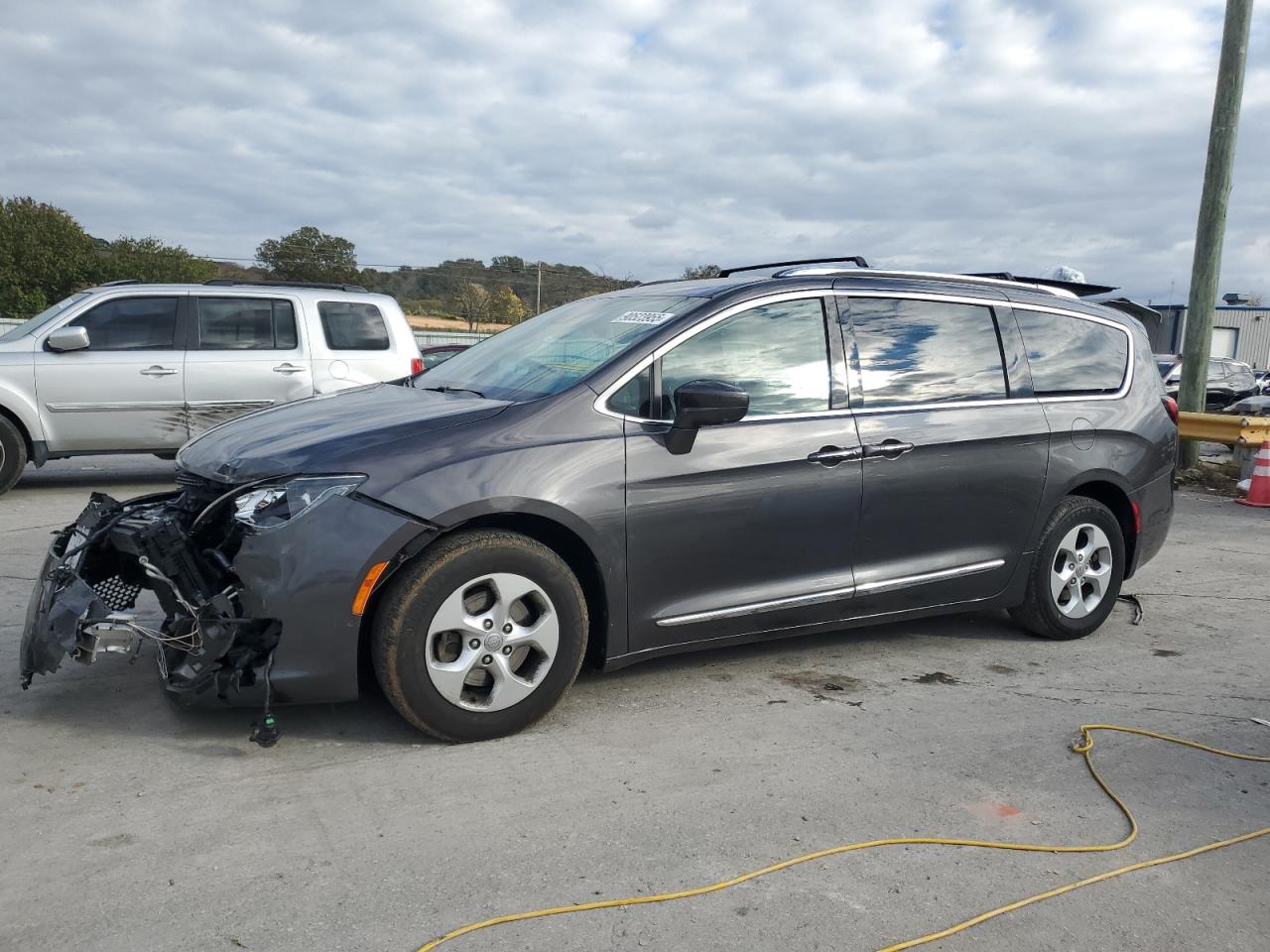CHRYSLER PACIFICA TOURING L PLUS