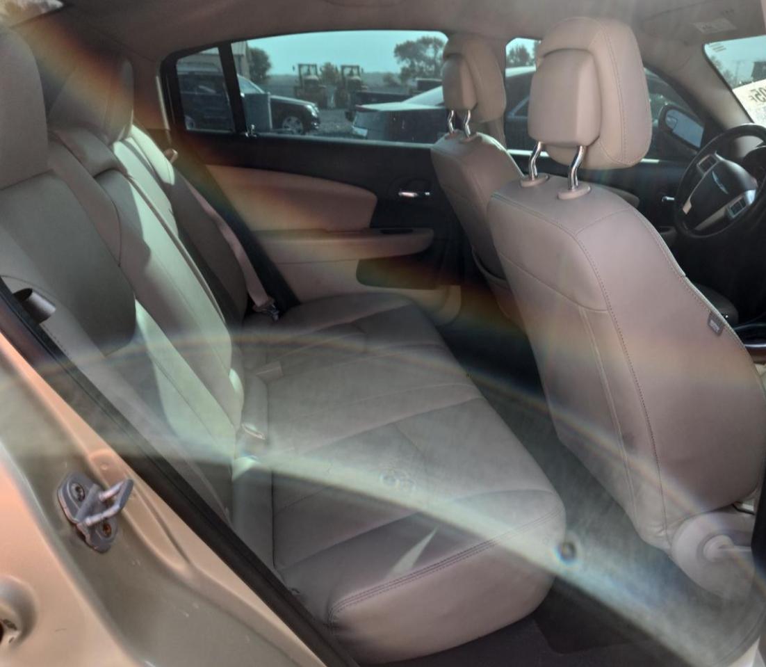 CHRYSLER 200 LIMITED