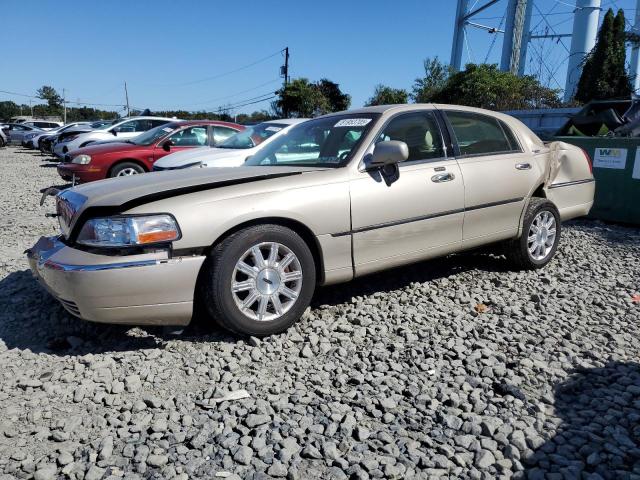 LINCOLN TOWN CAR SIGNATURE LIMITED