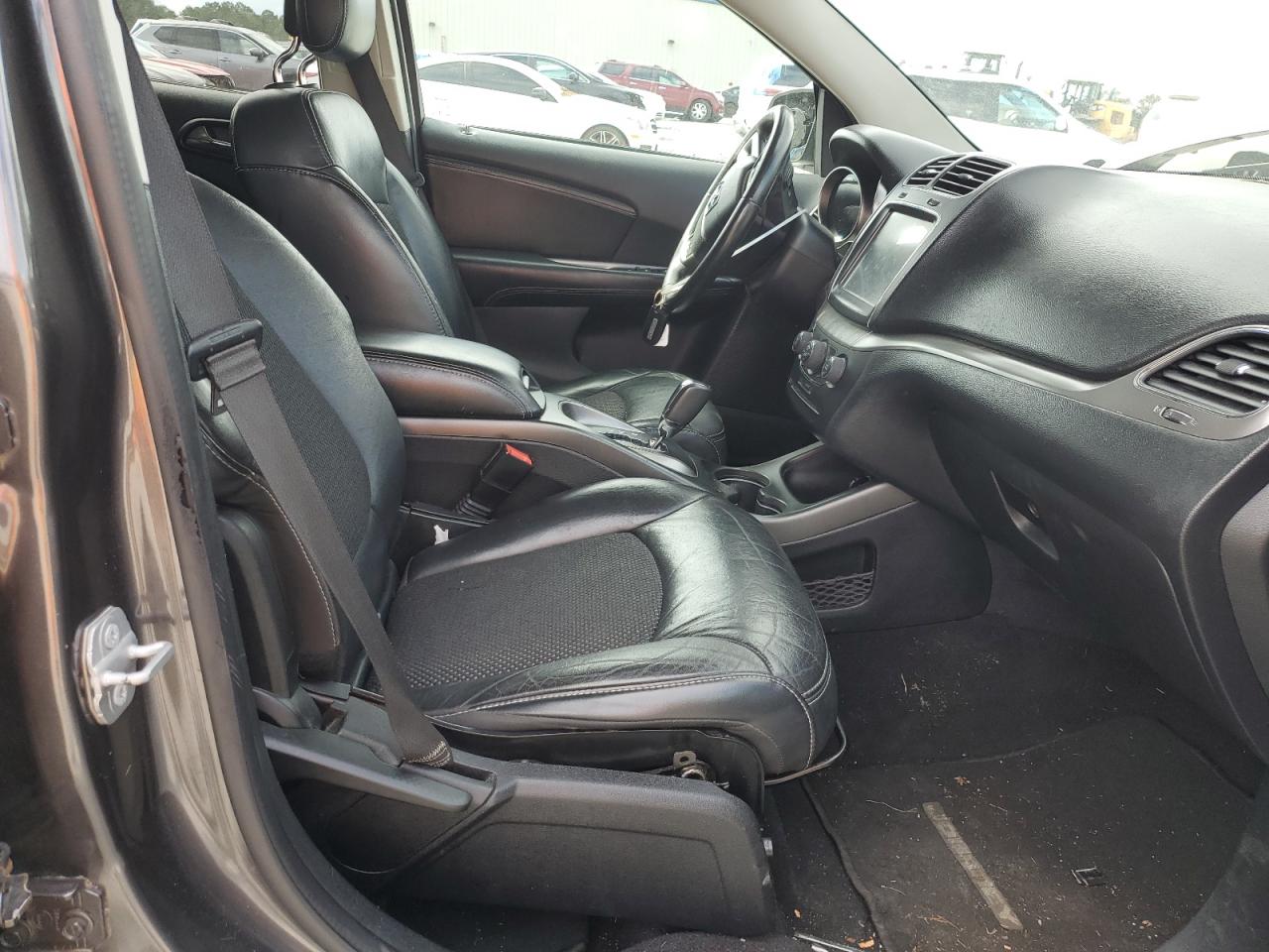 DODGE JOURNEY CROSSROAD