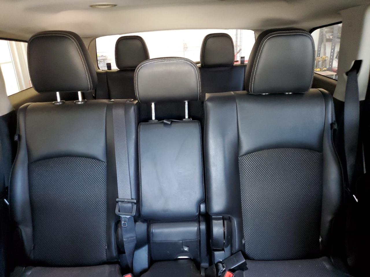 DODGE JOURNEY CROSSROAD