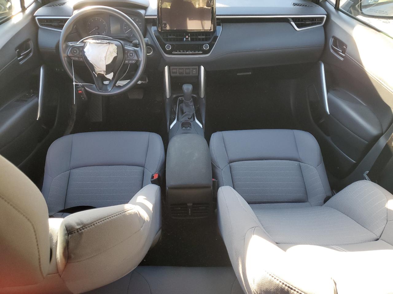 TOYOTA COROLLA CROSS LE