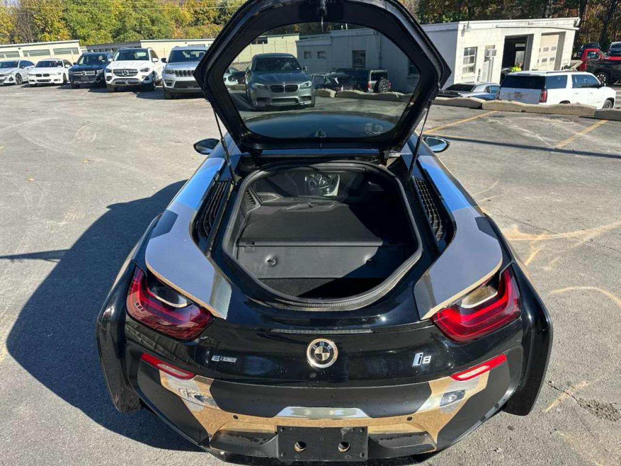 BMW I8