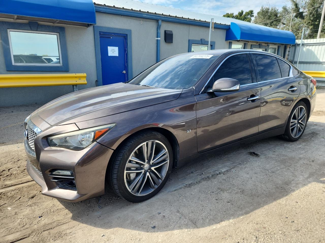 INFINITI Q50 BASE