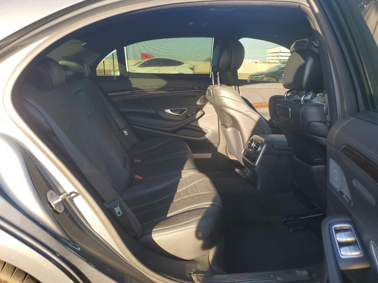 MERCEDES-BENZ S-CLASS 560