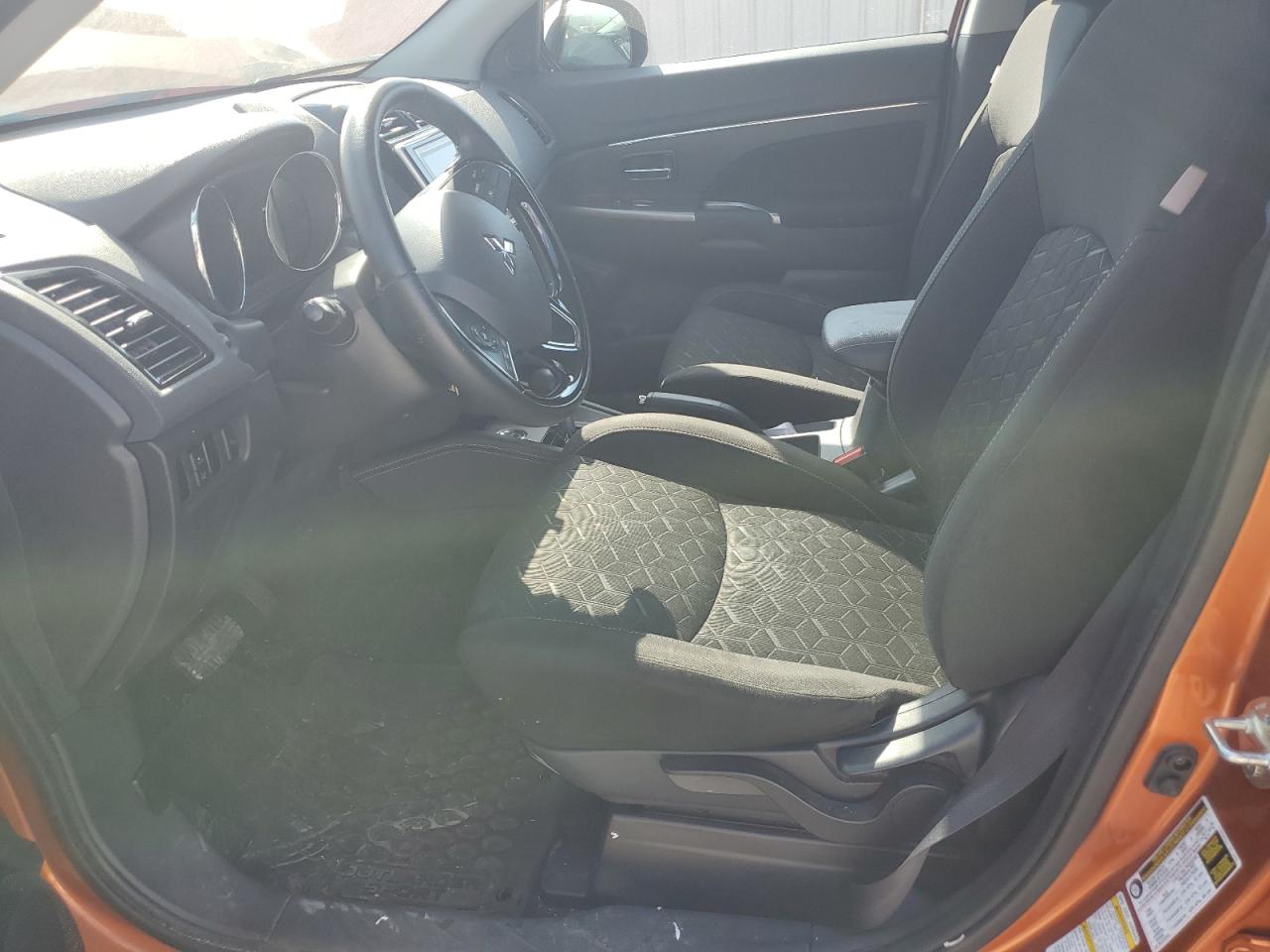 MITSUBISHI OUTLANDER ES