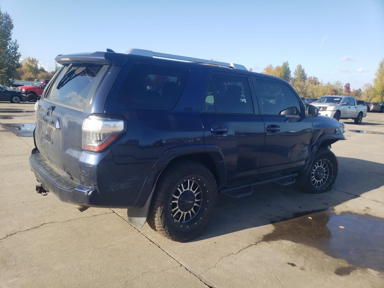 TOYOTA 4RUNNER SR5/SR5 PREMIUM