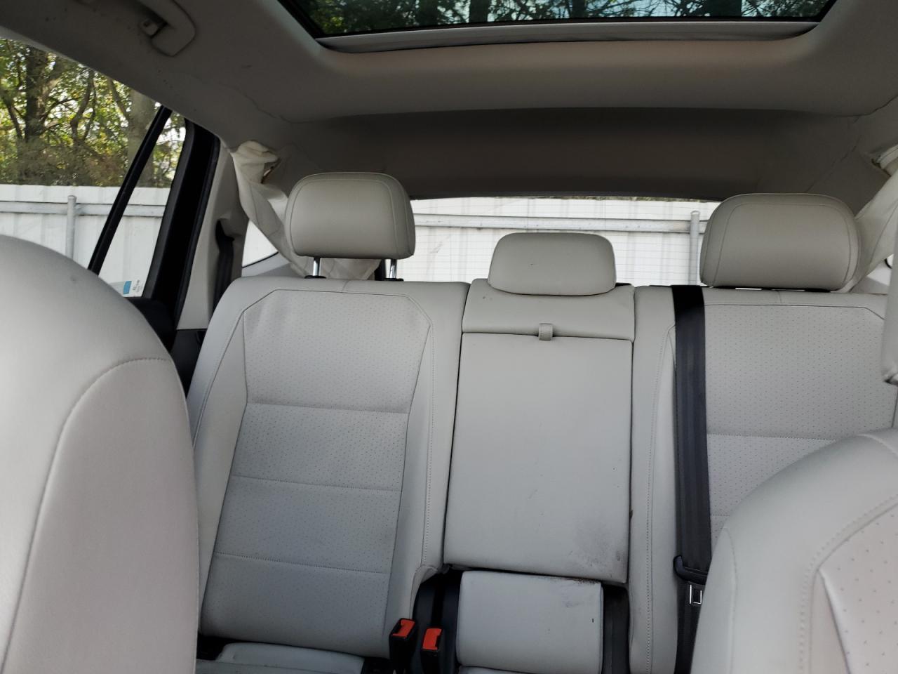 VOLKSWAGEN TIGUAN SE