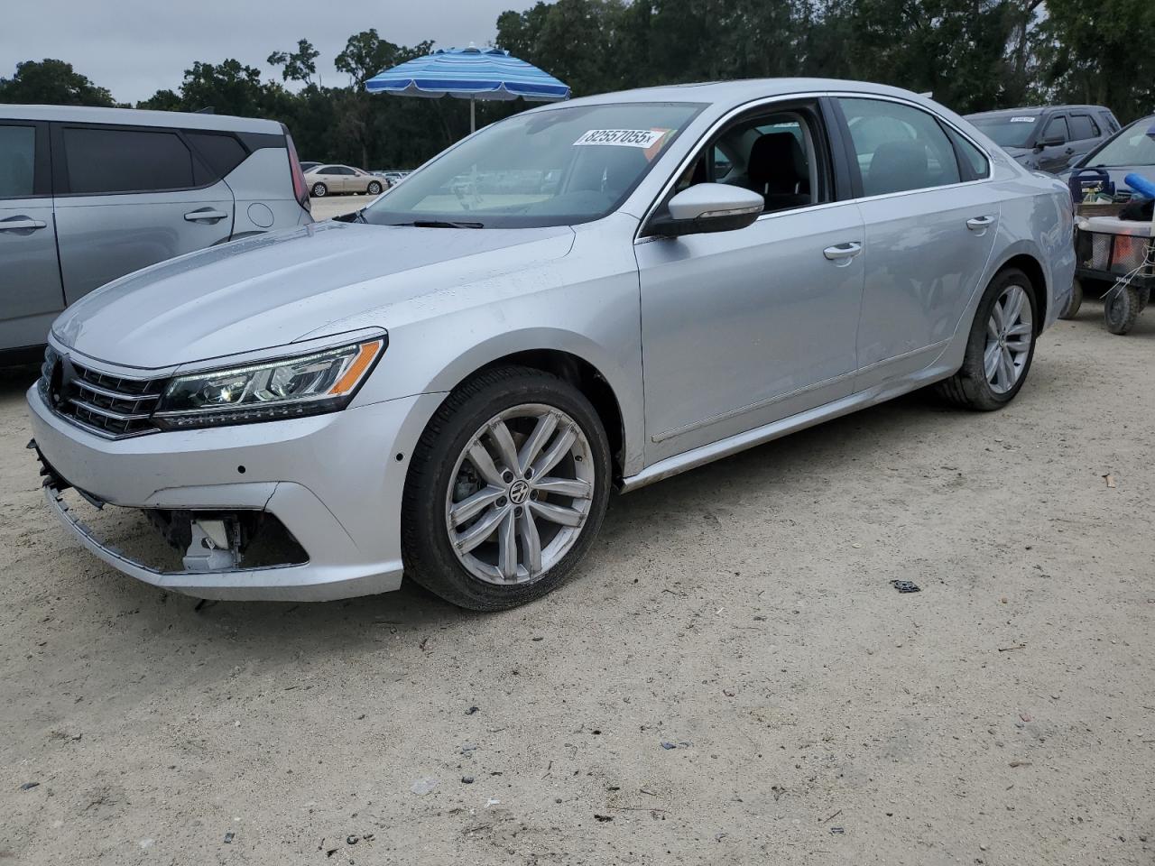 VOLKSWAGEN PASSAT SEL PREMIUM