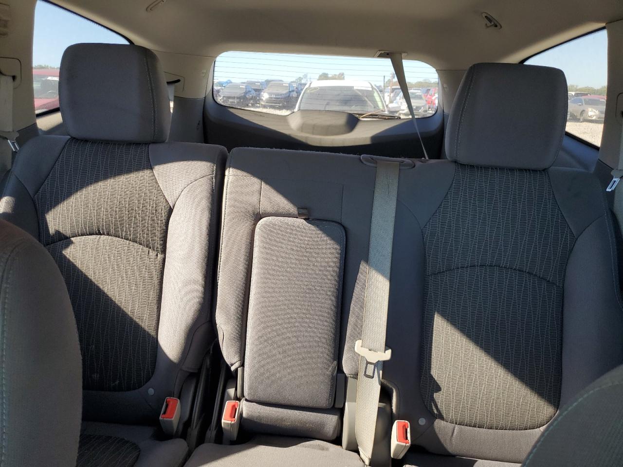 CHEVROLET TRAVERSE LS