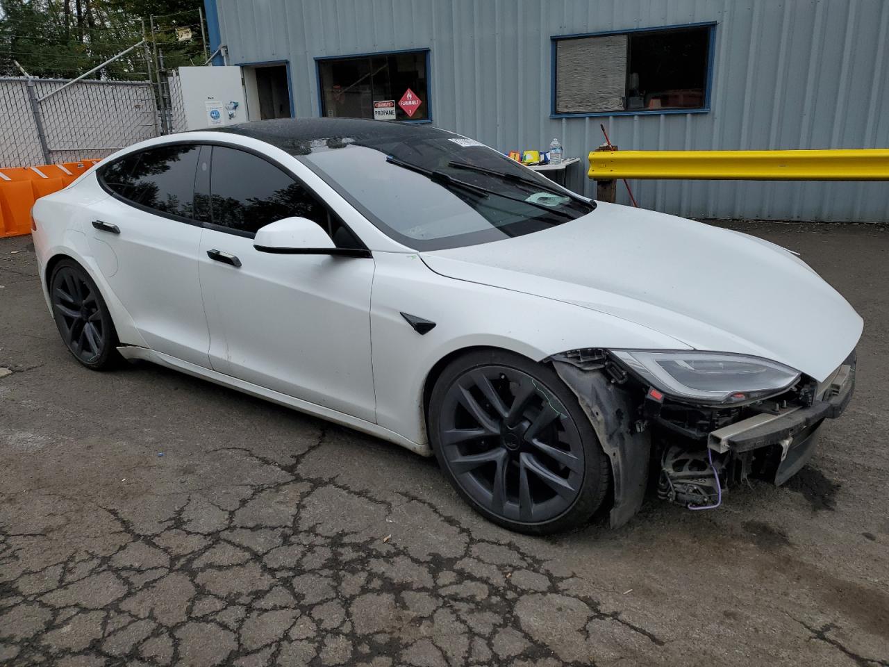 TESLA MODEL S