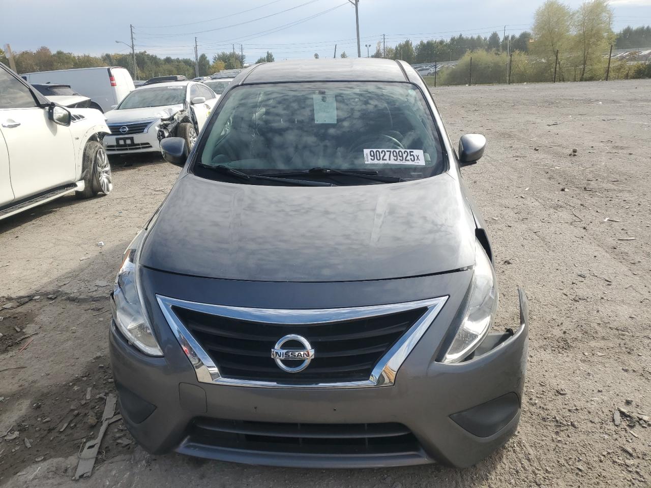 NISSAN VERSA S