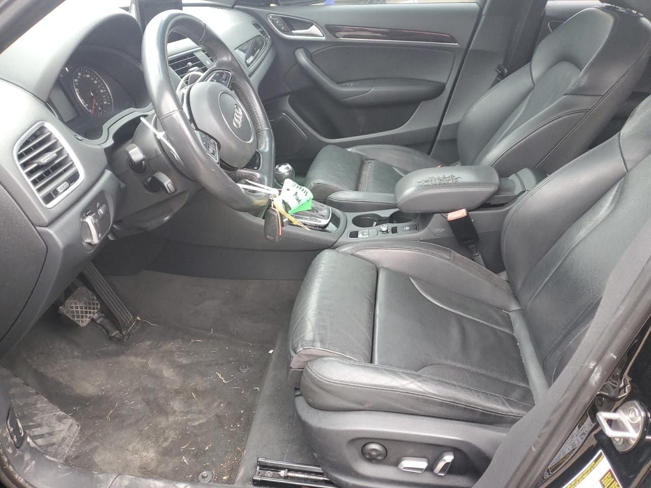 AUDI Q3 PREMIUM PLUS