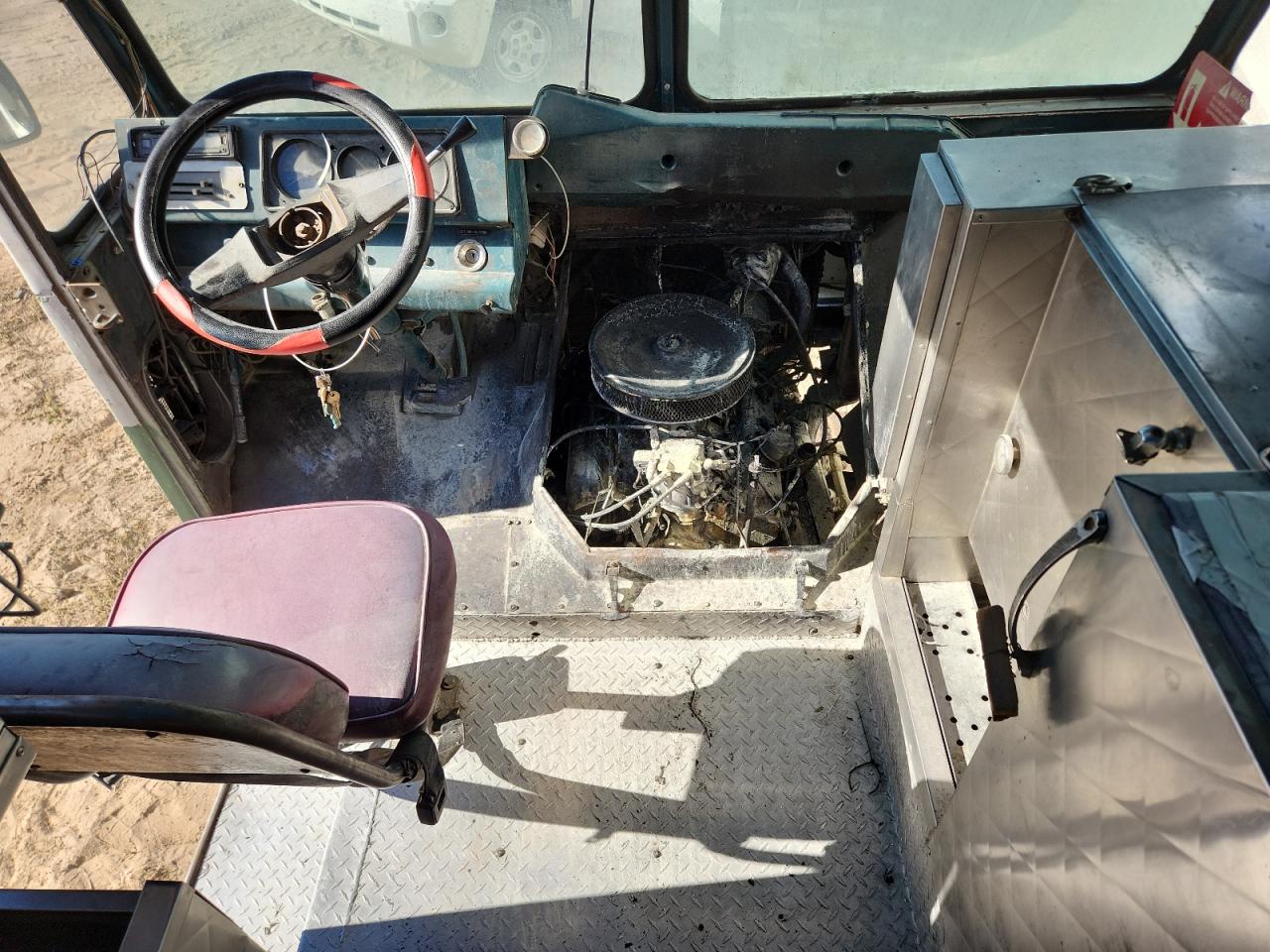 Lot #3281593395 1985 CHEVROLET P30