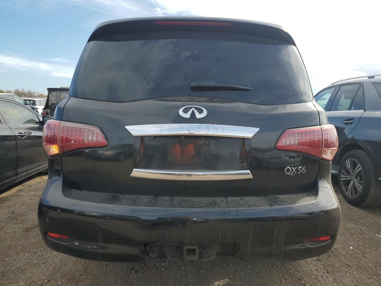 INFINITI QX56