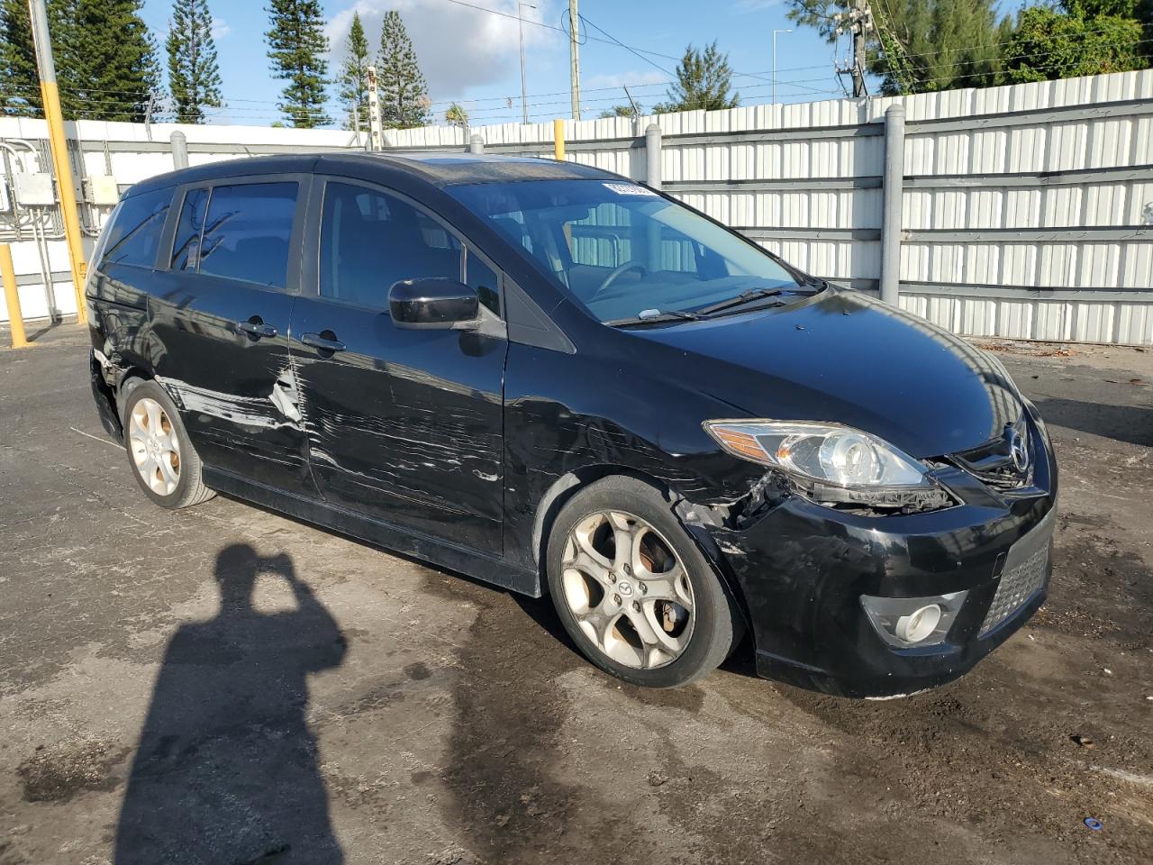 MAZDA 5