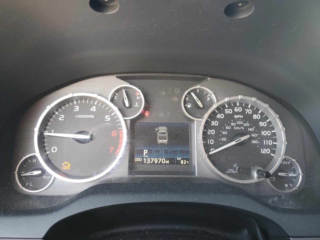 TOYOTA TUNDRA CREWMAX SR5