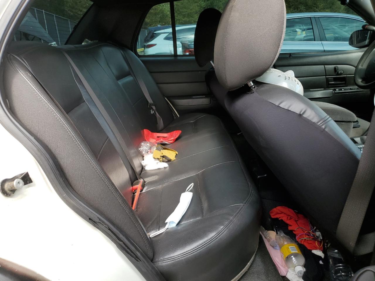 FORD CROWN VICTORIA POLICE INTERCEPTOR