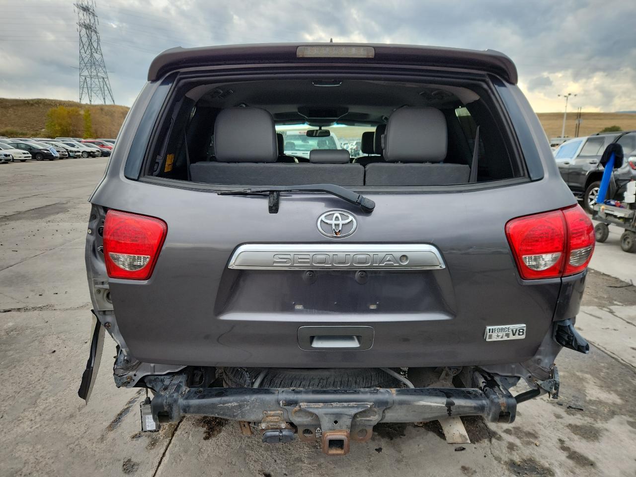 TOYOTA SEQUOIA PLATINUM