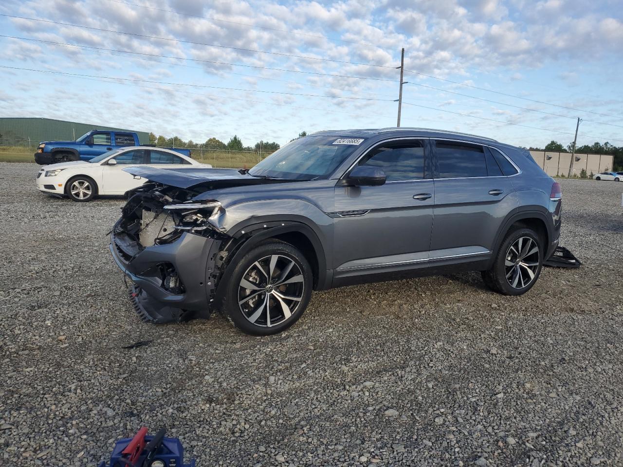 VOLKSWAGEN ATLAS CROSS SPORT SEL PREMIUM R-LINE