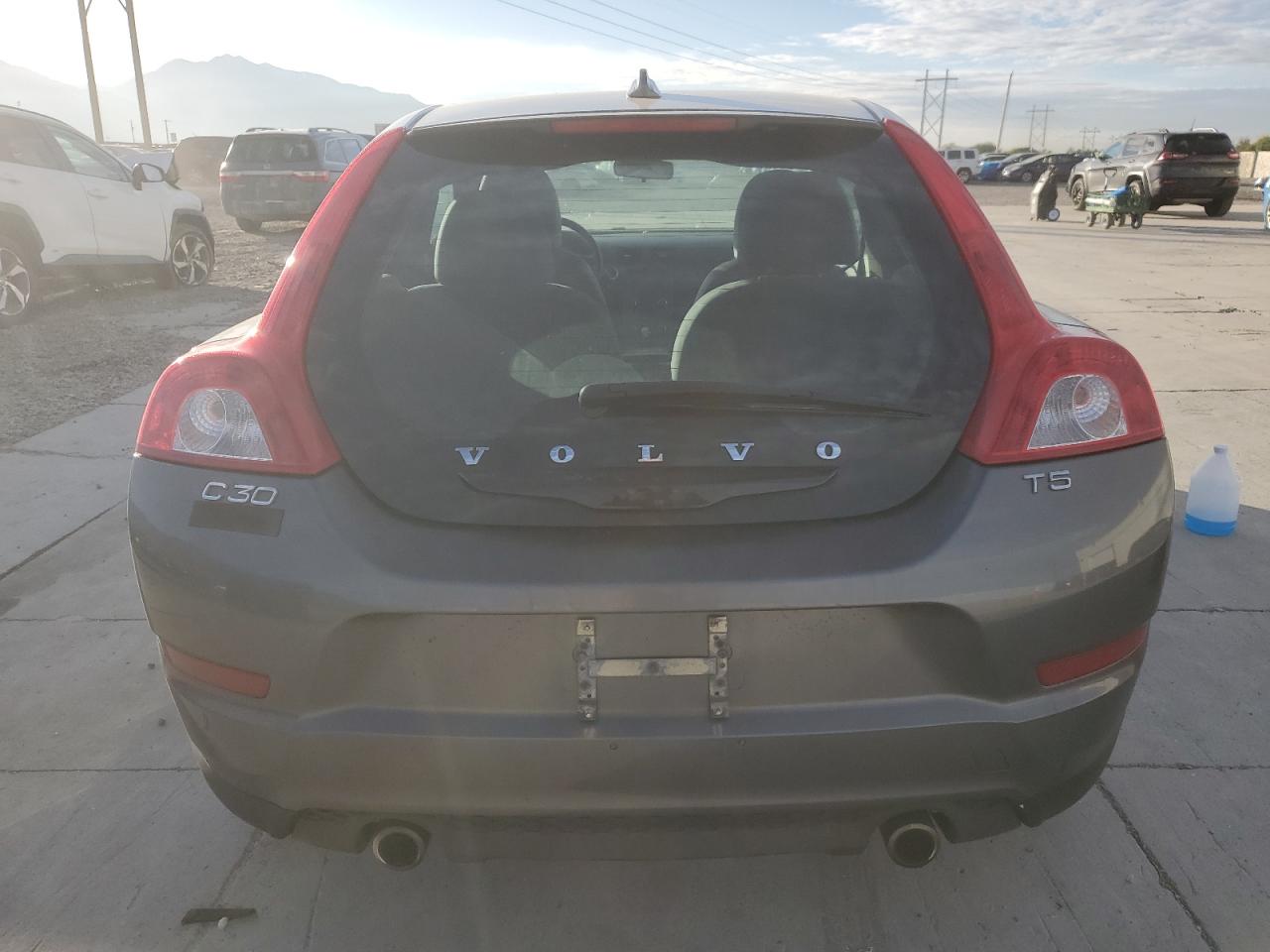 VOLVO C30 T5