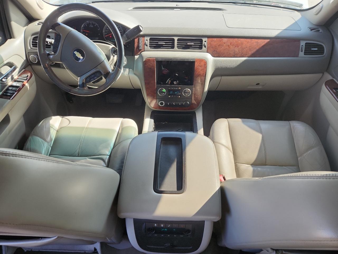 CHEVROLET SUBURBAN K1500 LT