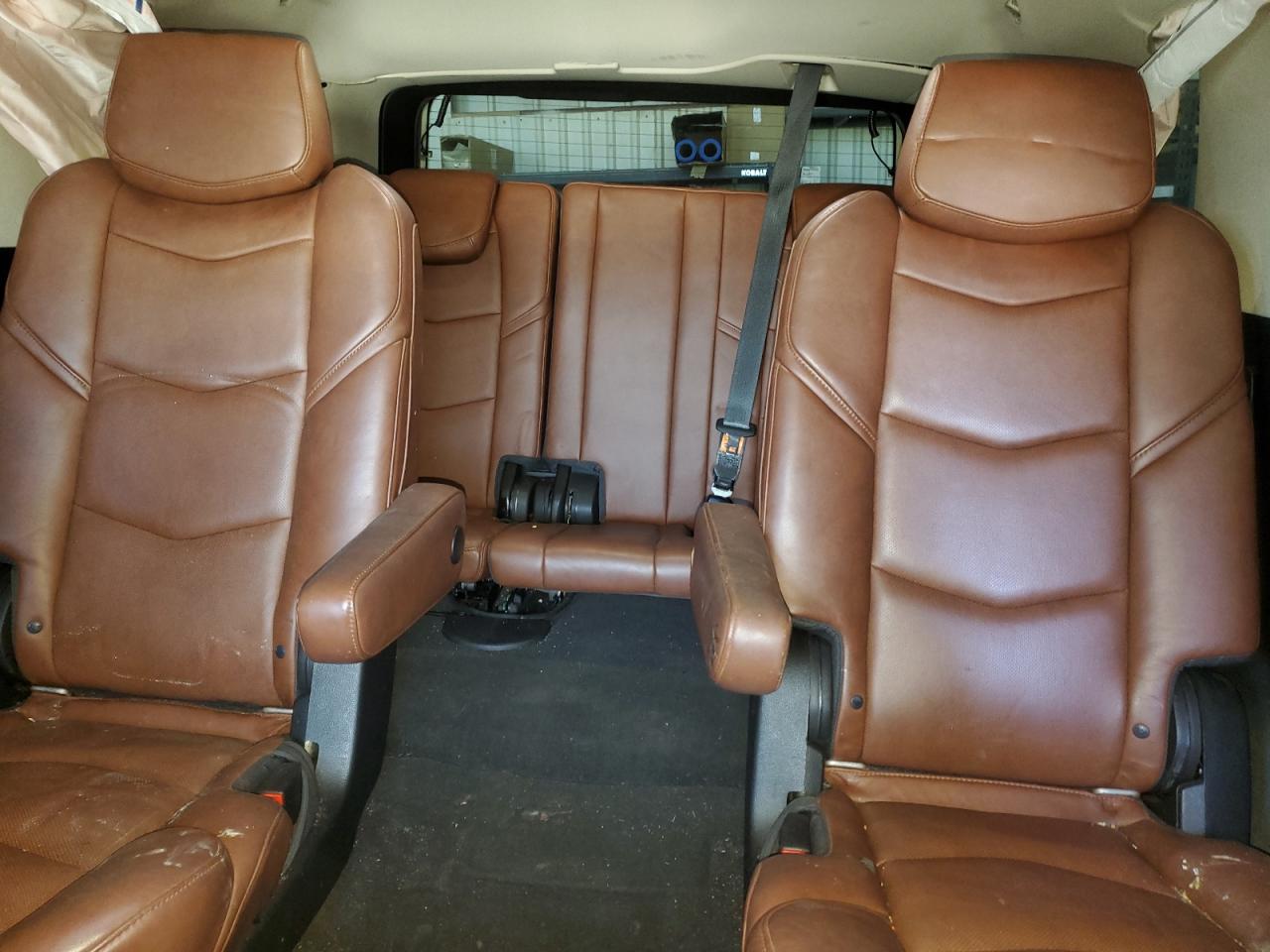 CADILLAC ESCALADE PREMIUM LUXURY