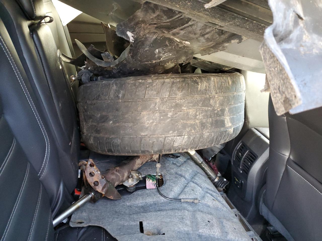 FORD ESCAPE TITANIUM