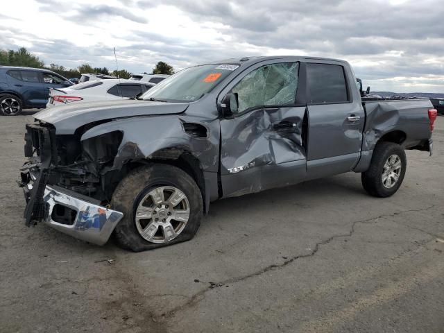NISSAN TITAN S