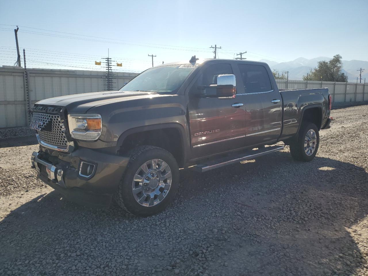 GMC SIERRA K2500 DENALI