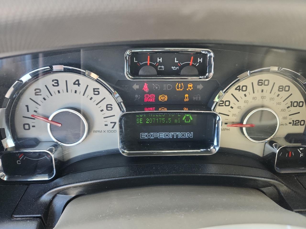 FORD EXPEDITION LIMITED