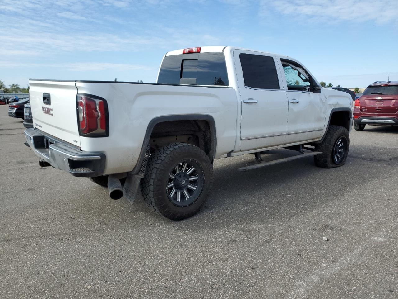 GMC SIERRA K1500 SLT