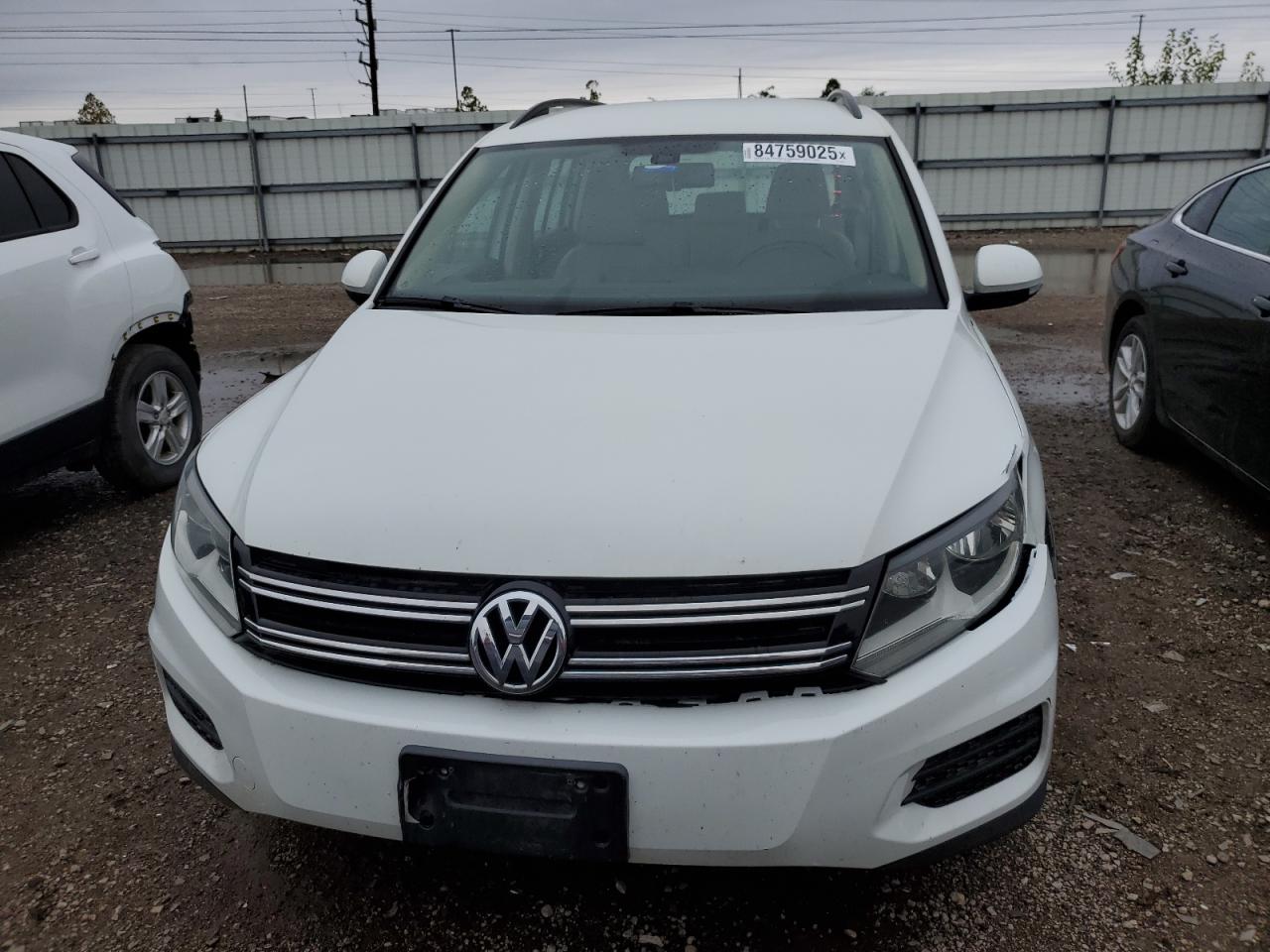 VOLKSWAGEN TIGUAN S