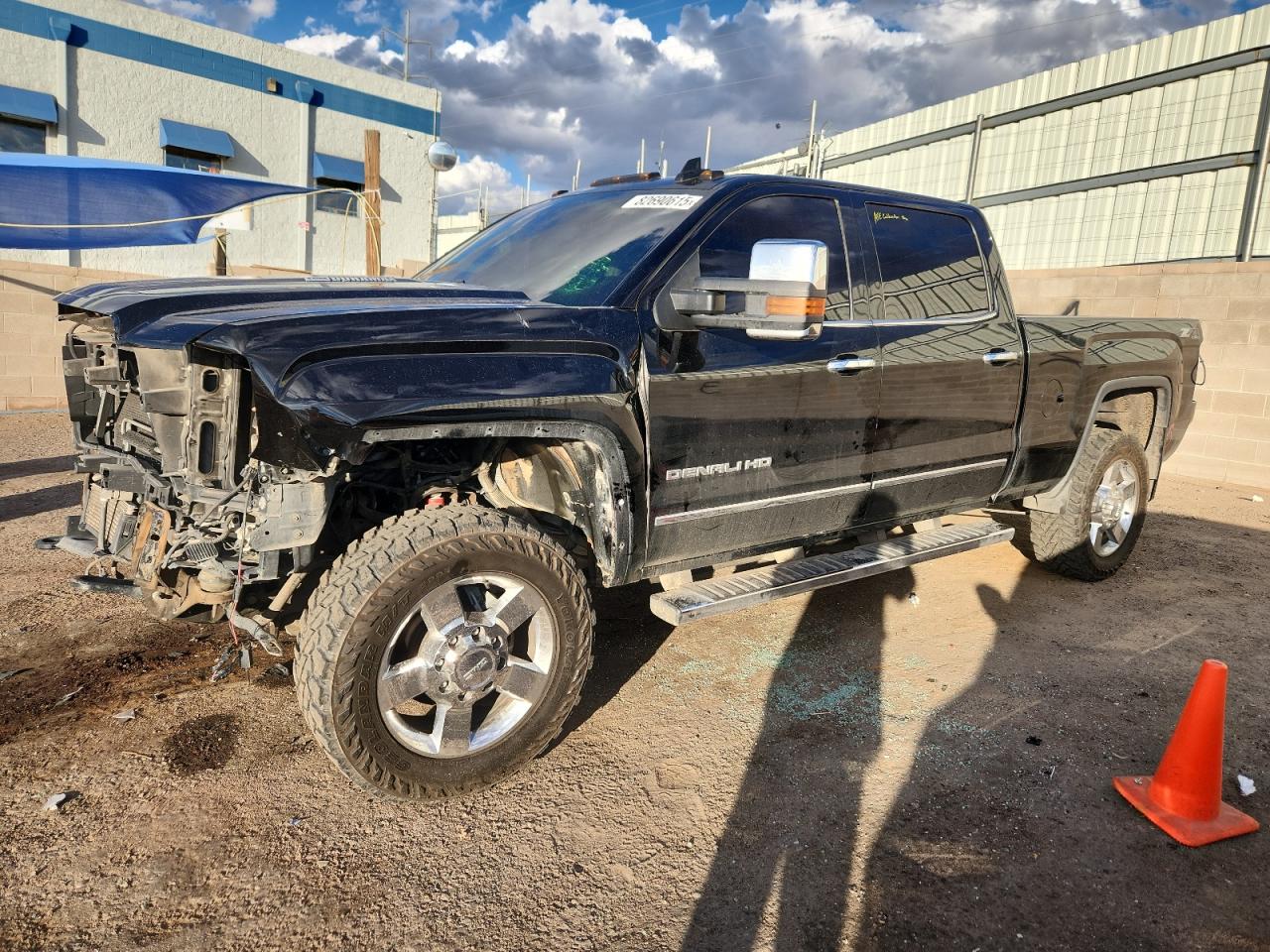 GMC SIERRA K2500 DENALI