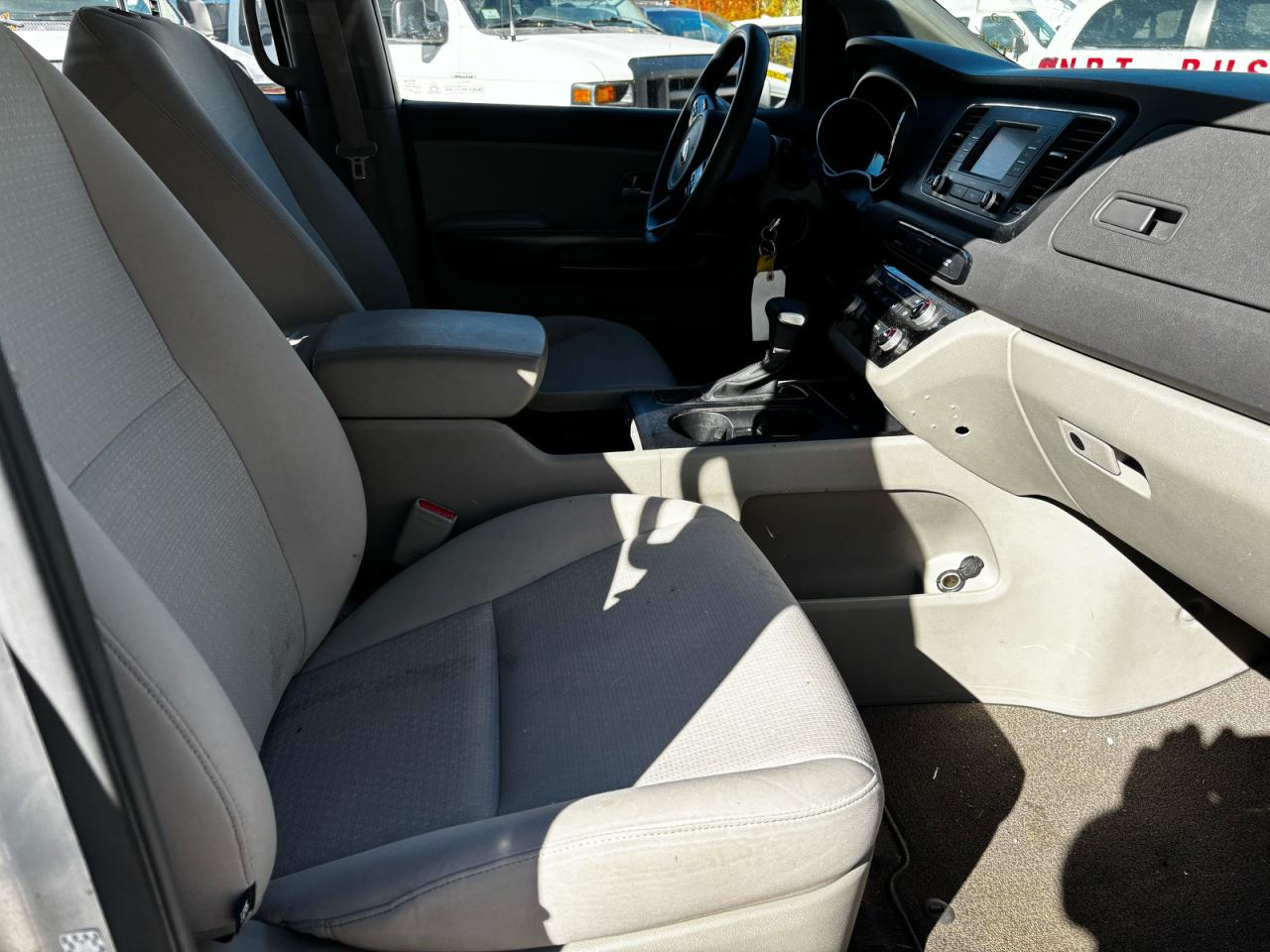 FORD ECONOLINE E250 VAN