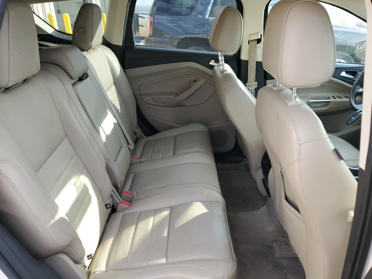 FORD ESCAPE TITANIUM