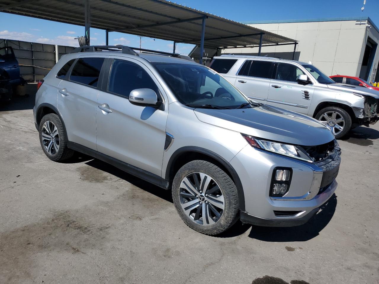 MITSUBISHI OUTLANDER ES