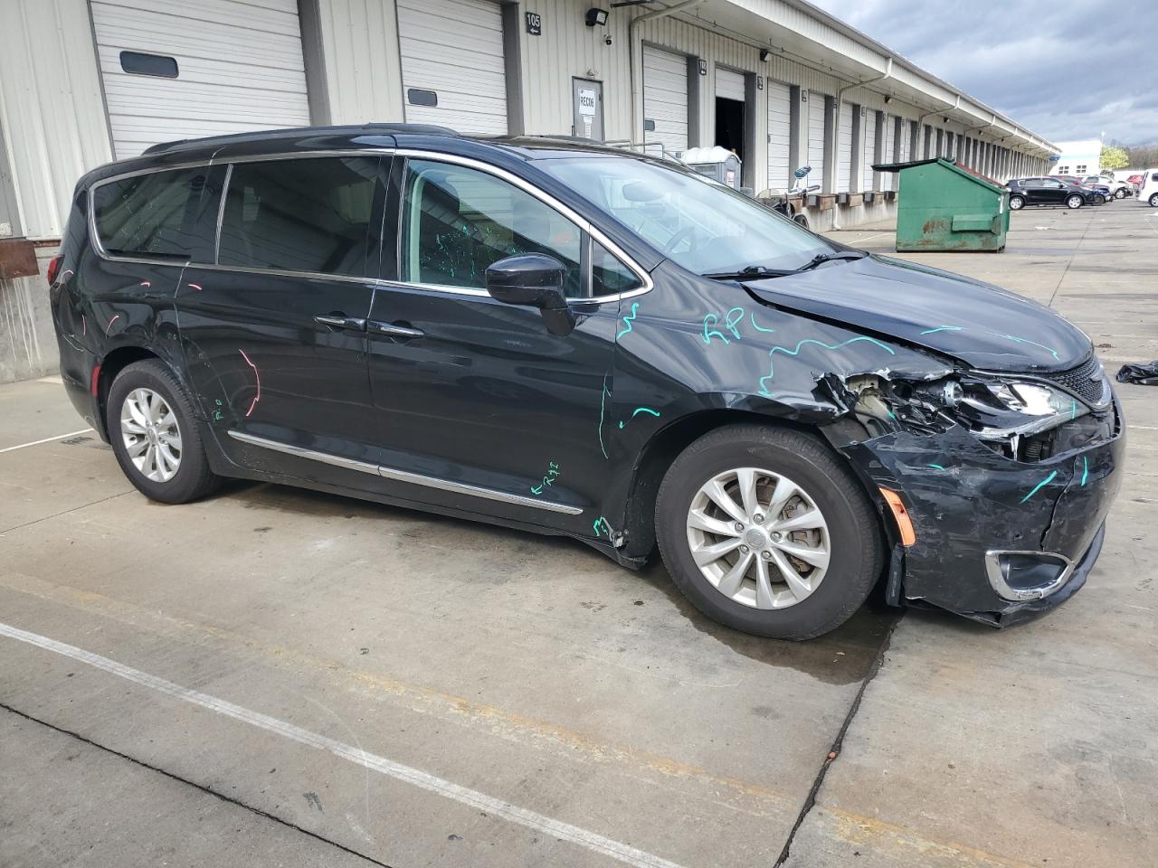 CHRYSLER PACIFICA TOURING L