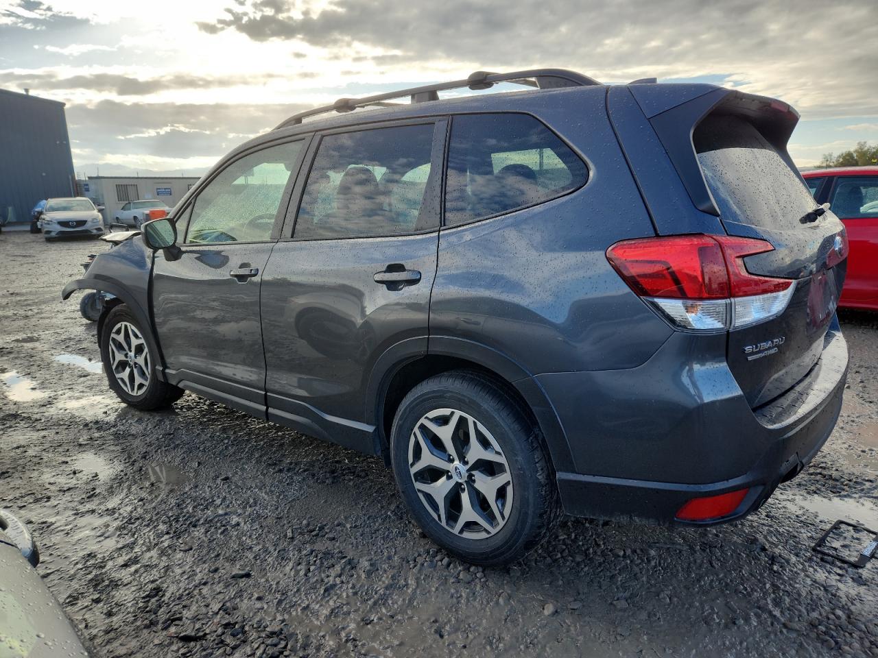 SUBARU FORESTER PREMIUM