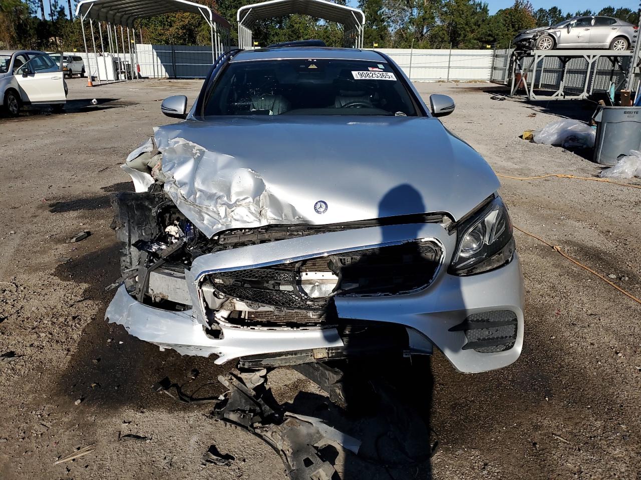 MERCEDES-BENZ E-CLASS 300