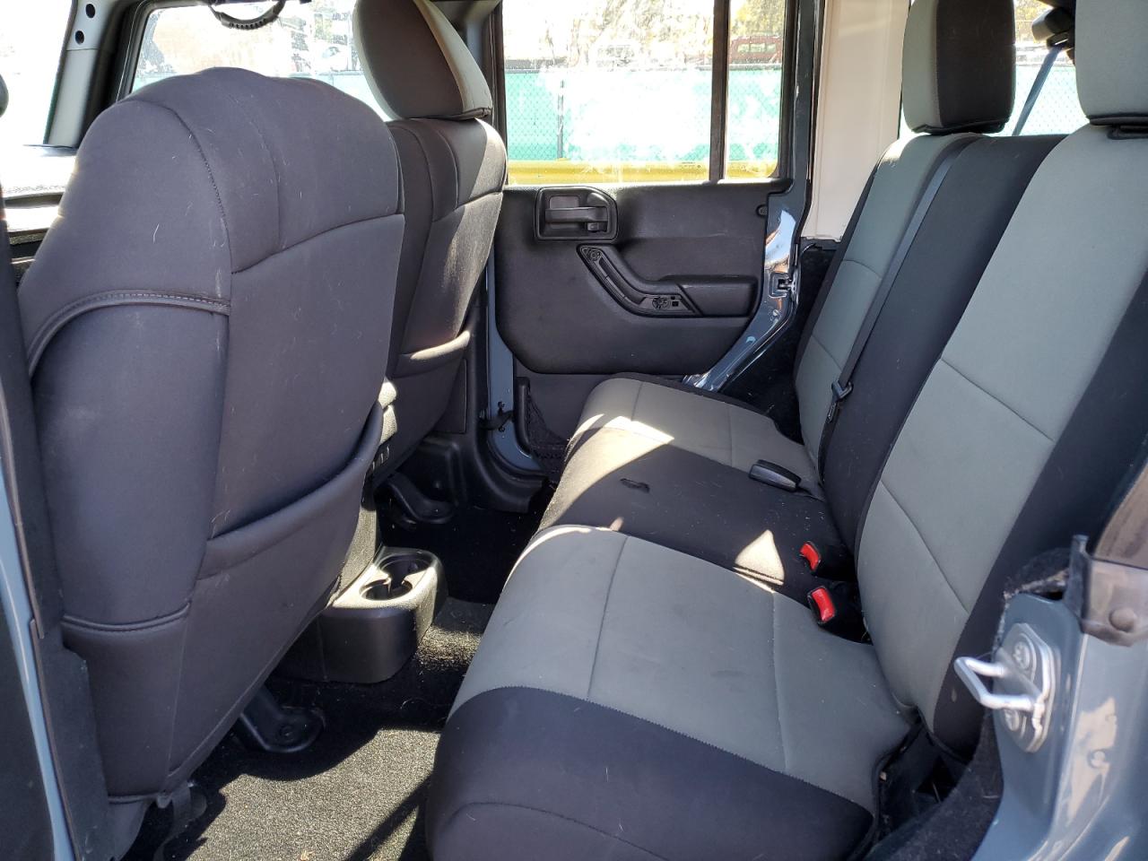 JEEP WRANGLER SAHARA