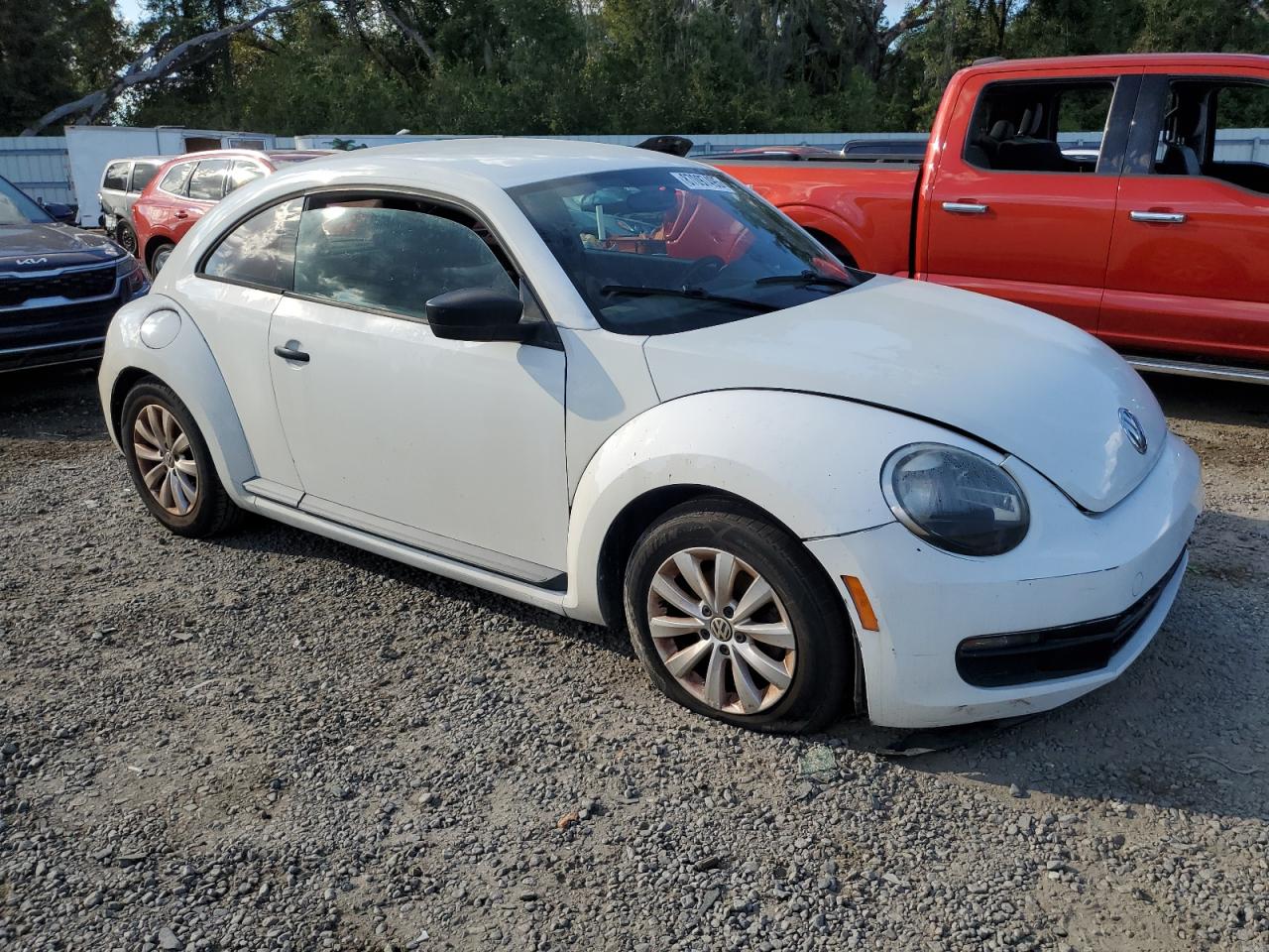 VOLKSWAGEN BEETLE