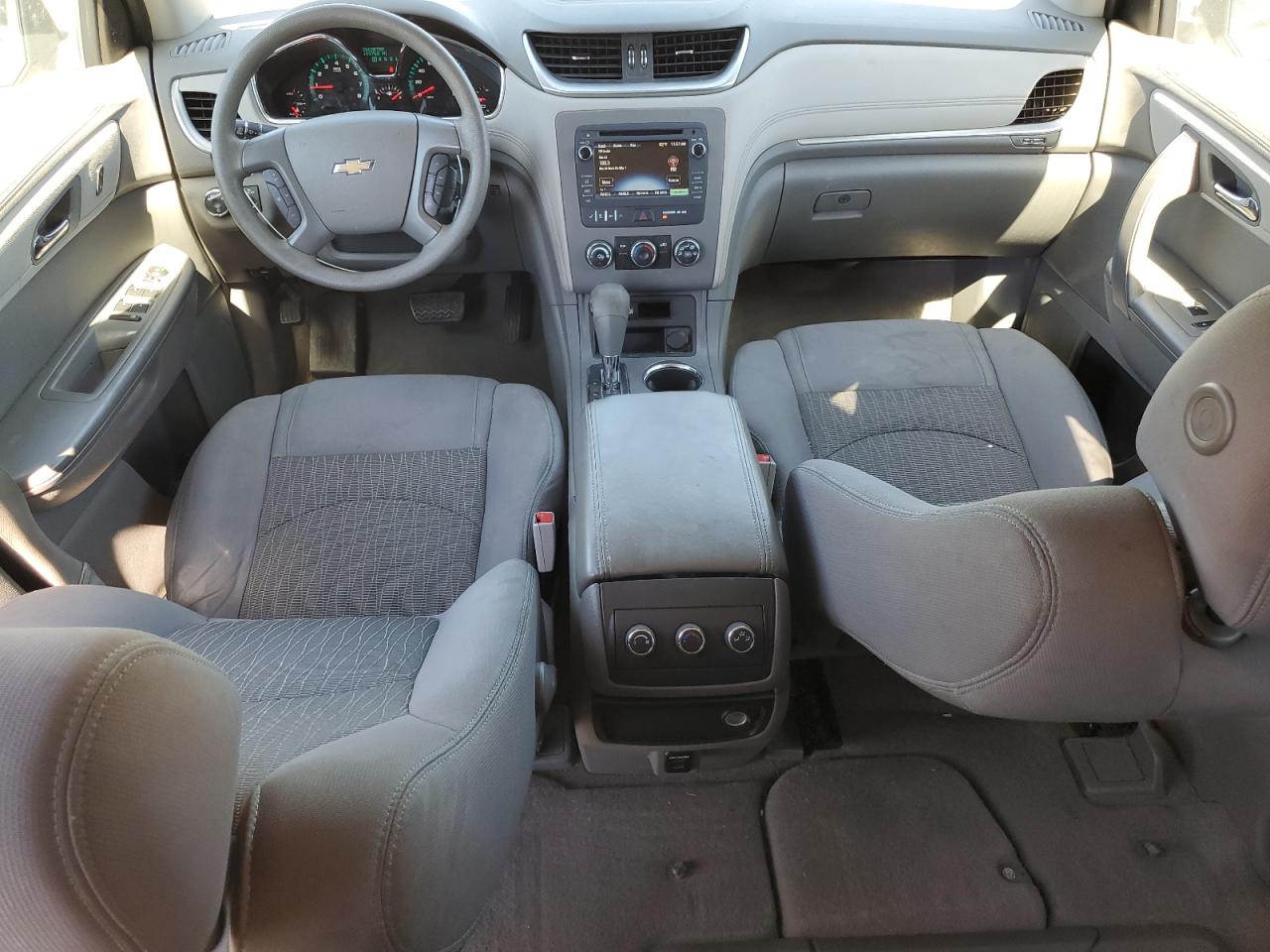 CHEVROLET TRAVERSE LS