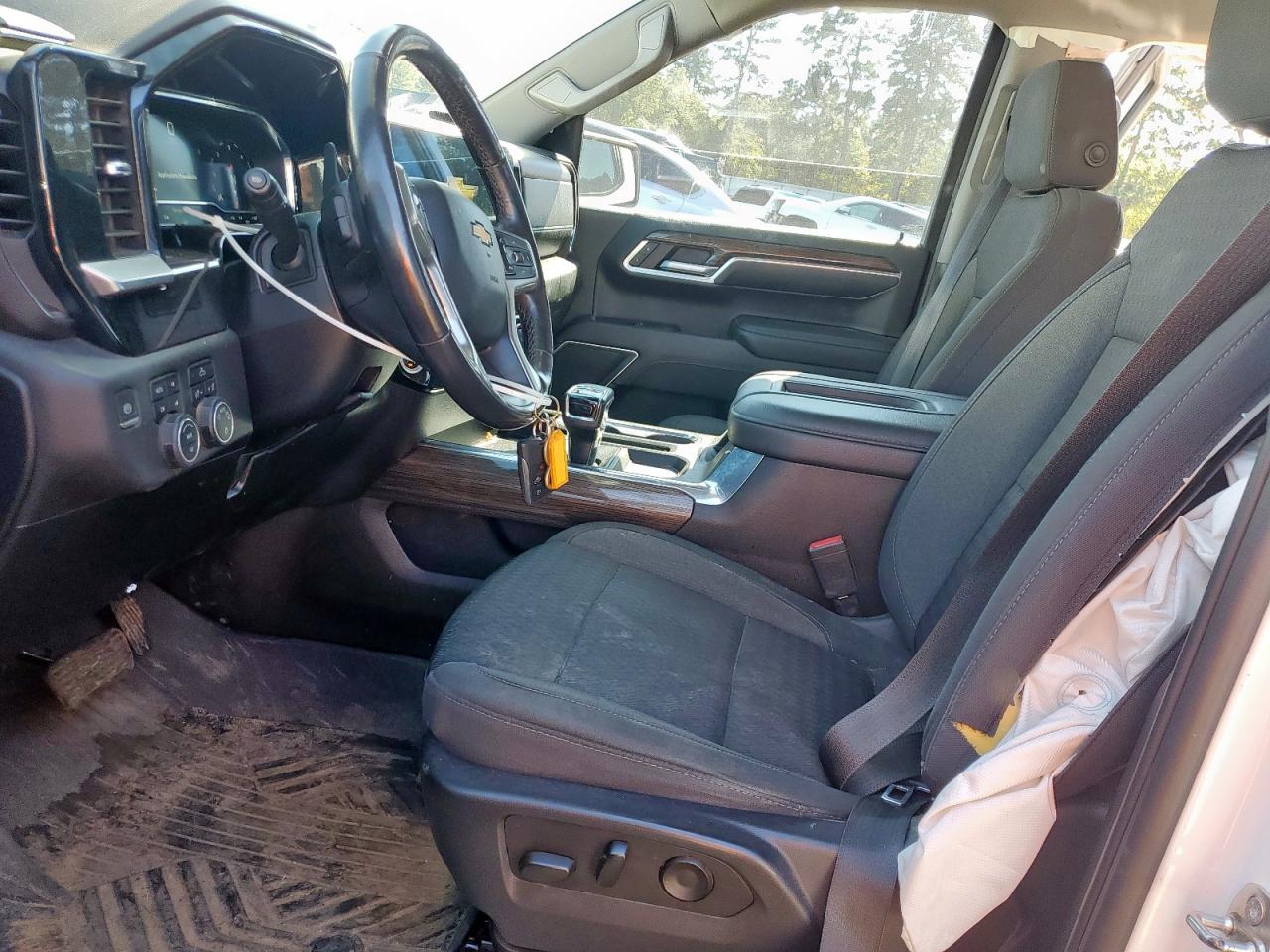 CHEVROLET SILVERADO K1500 LT