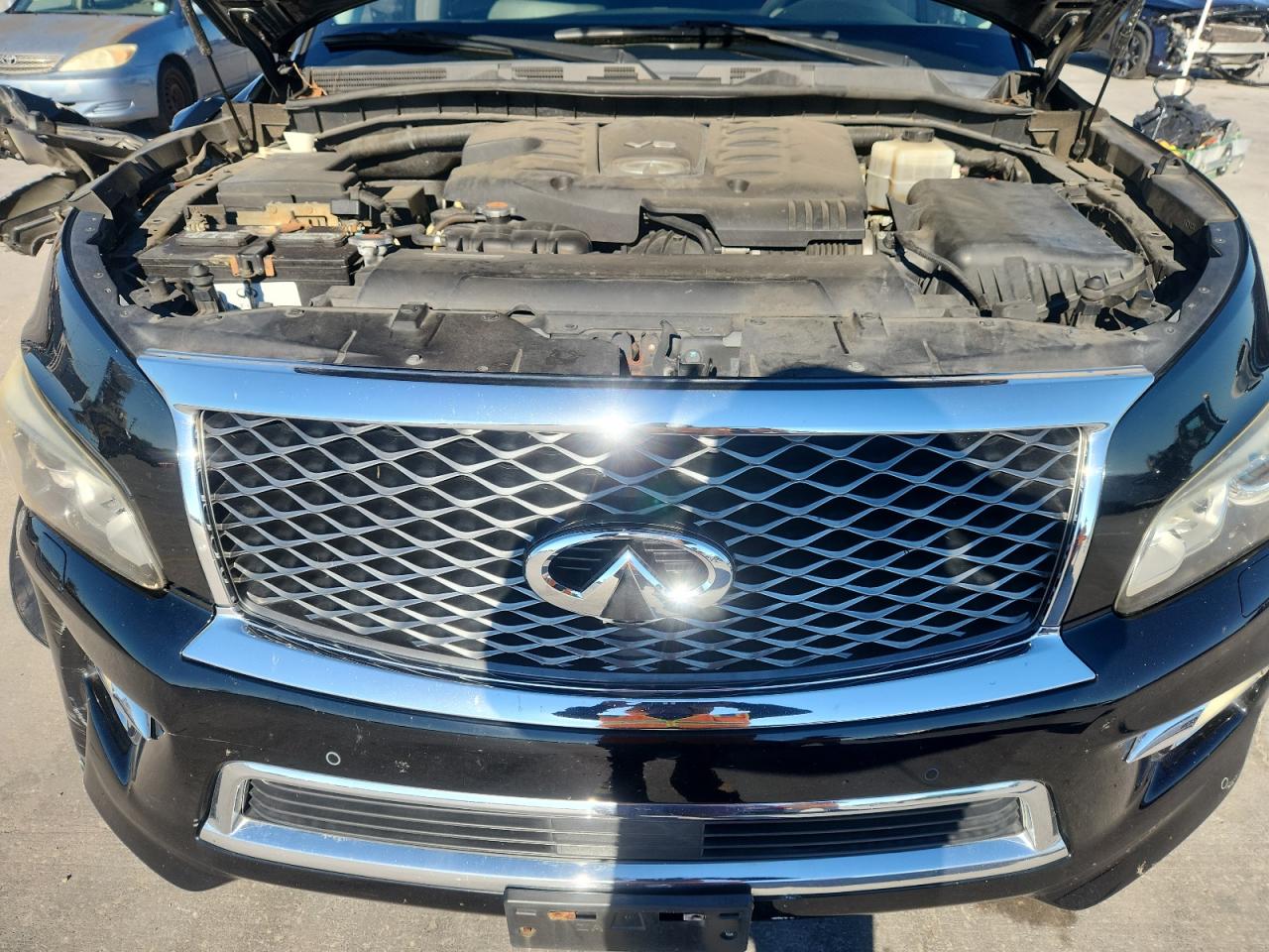INFINITI QX80