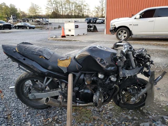 Global Auto Auctions: 2002 KAWASAKI ZR750 G